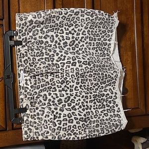 Good American Leopard Print Mini Skirt Size 18